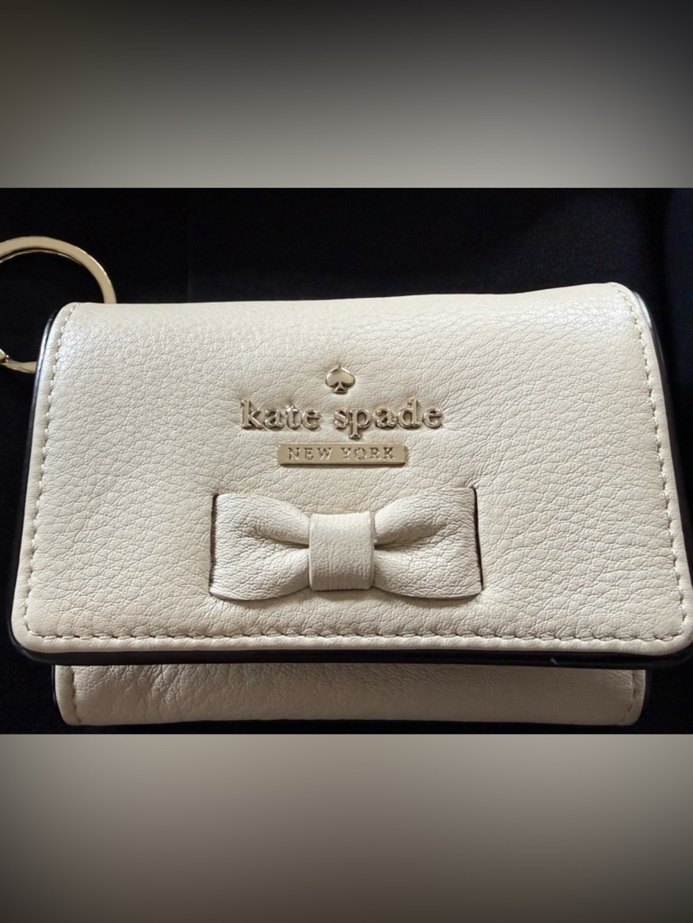Kate Spade ♠️ EUC Small Cream Leather Wallet Clutch with Bow Accent